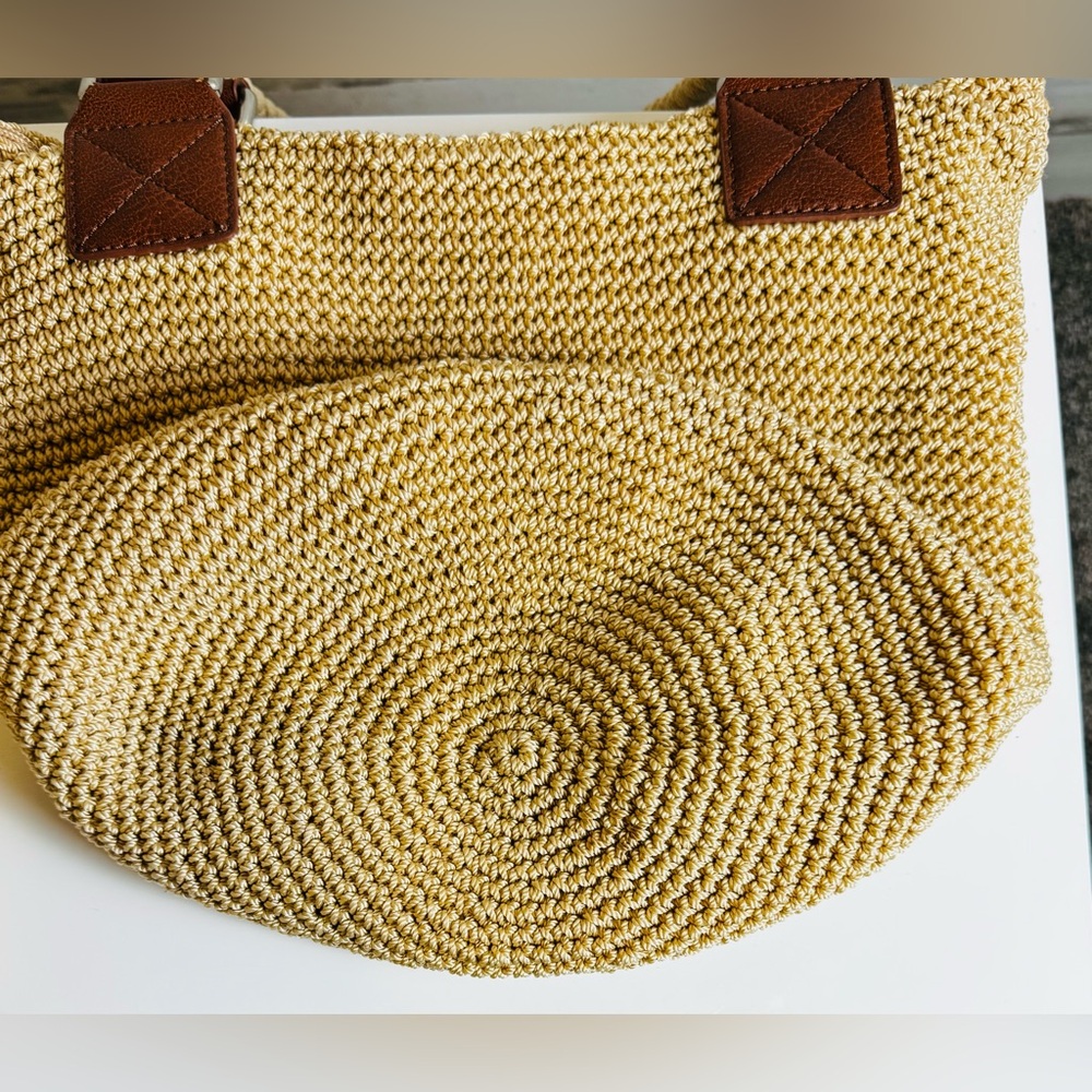 The Sak Shoulder Purse or Satchel Crochet Tan Leather Strap Handle HOBO Purse - Picture 3 of 16